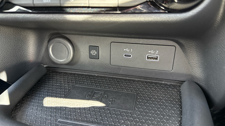 Nissan Juke 1.6 Hybrid N-Connecta 5dr Auto Hybrid Hatchback